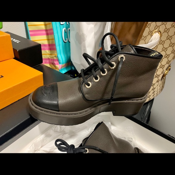 CHANEL combat boots 2020-21FW - Picture 13 of 13